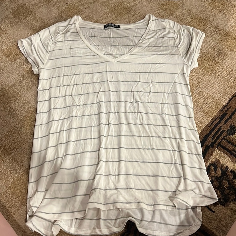 Tee